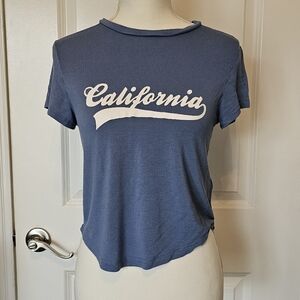 ⭐ 3 for $18 ⭐ Divided H & M Blue California T-Shirt Size Small